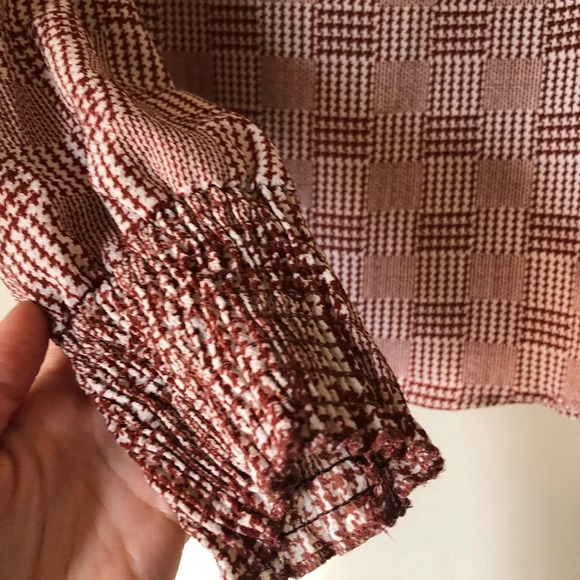 Forever 21 turtleneck red blouse high neck long sleeve blouse women’s sz m - Picture 4 of 8